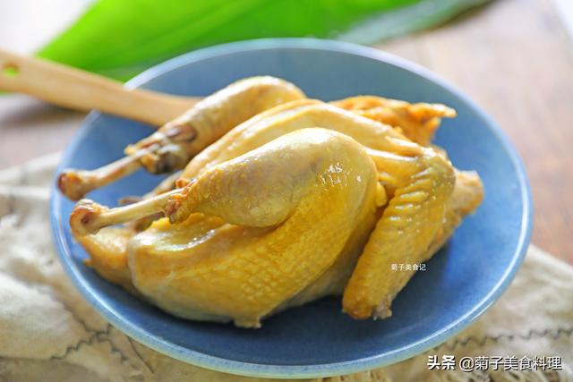 春节年夜饭菜谱，适合春节年夜饭的家常菜单（除夕年夜饭必备的12道菜谱）