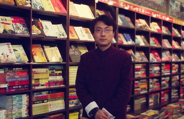 传记怎么写 写传记的技巧，传记怎么写（掌握自传写作的技巧首先要走出误区）