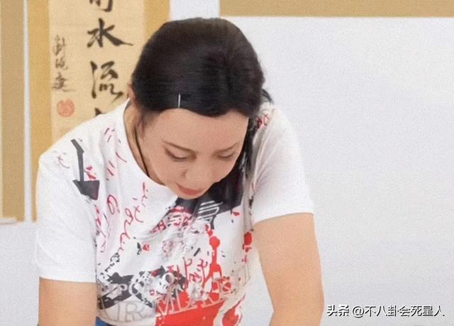 杨幂的发际线是什么样的，14位明星增发妙招