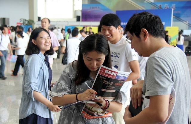 口腔医学技术专科，河北东方学院口腔医学技术（未来发展不输普通本科专业）