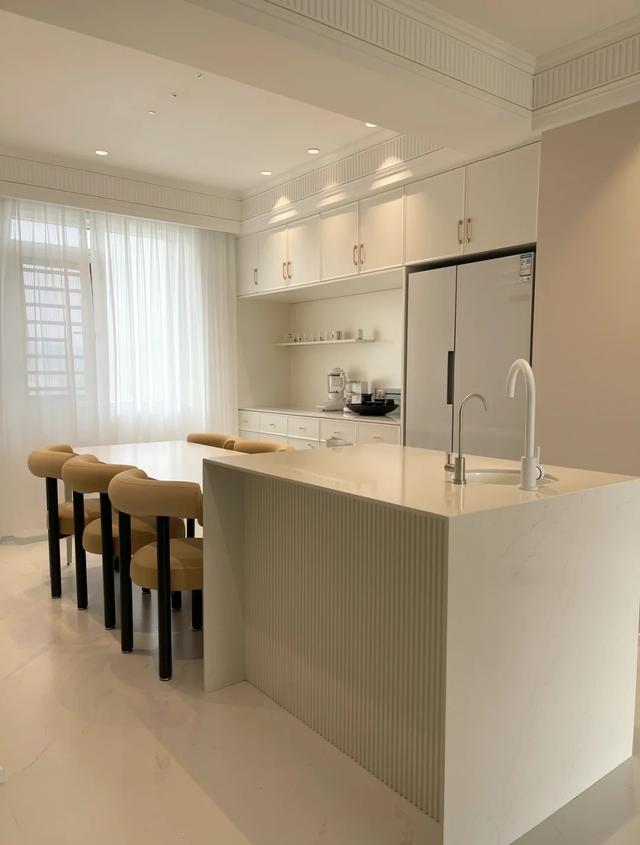 独居女孩的房间布置，独居女孩的房间布置图片（网友：这是每个女孩的梦想）