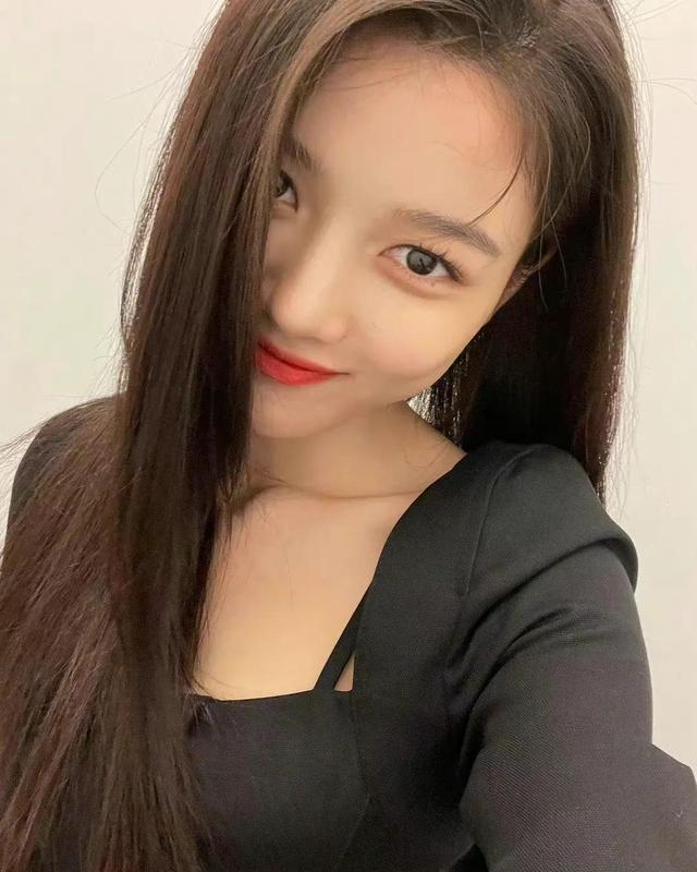 韩国明星头像微信，韩国明星头像（韩国美女明星，金裕贞高清头像）