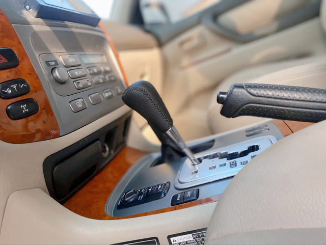 油压减震器，减震器原理图（搞来一辆“破烂不堪”的04年LC100）