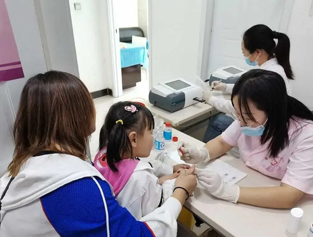 宝宝高烧一直不退是什么原因，婴儿高烧不退的原因是什么（看到检查结果后父母崩溃了）