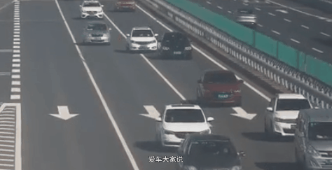 方向盘打死会伤车吗，打死方向盘伤车吗（突然打死方向会发生什么）