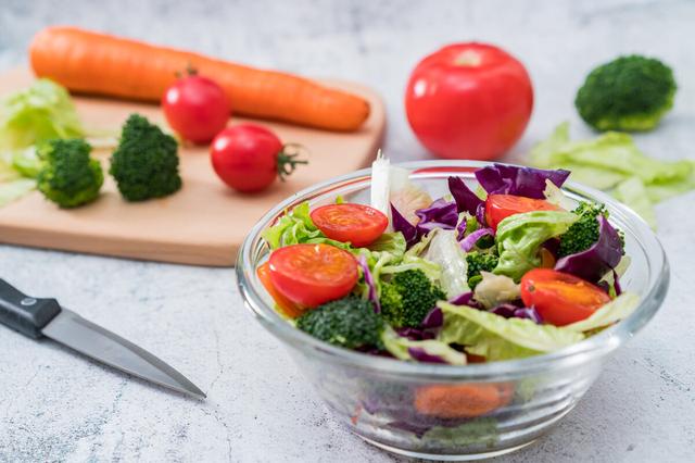 最有效减肥食谱，一周让你饱着瘦下去（这个夏天有口福了）