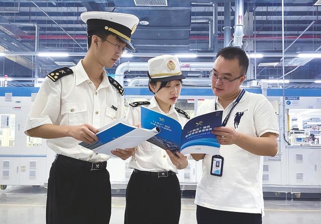 女生考海关公务员有什么要求，上海海关学院包分配吗（2023国考大热门职位——海关）