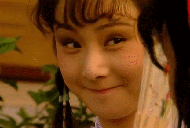 三,"晴雯撕扇"的演员表演