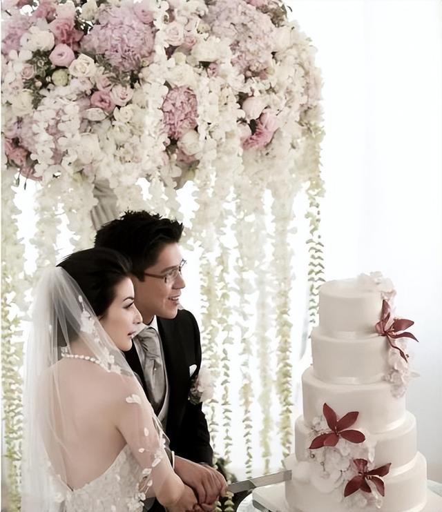 最美的时光大结局，最美的时光大结局是什么（她的下场在娱乐圈不是个例）
