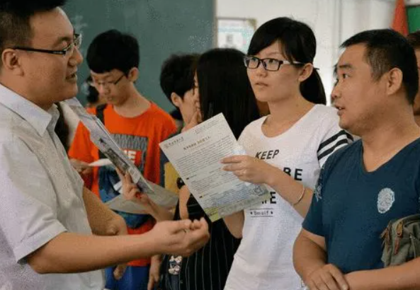 河北985和211学校名单一览表，河北985211大学有几所（河北3所臭名昭著的野鸡大学）