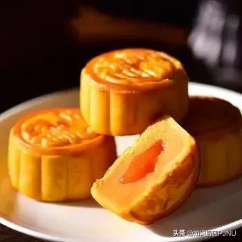 中秋节吃月饼寓意什么，中秋节吃月饼的寓意是什么（为什么说中秋节要吃月饼）