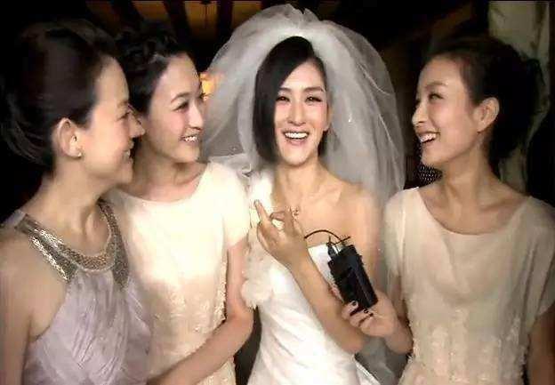 谢娜和李小冉渐行渐远，谢娜李小冉：从好到穿一条裤子