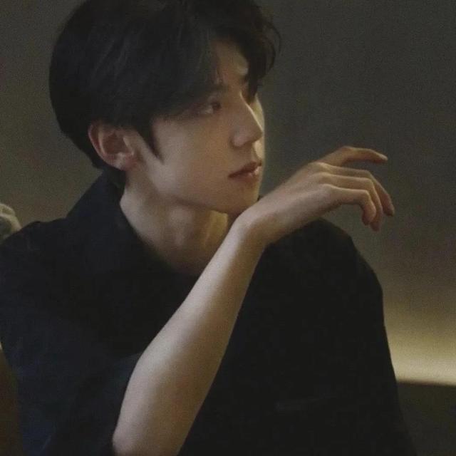 文艺风微信头像，文艺风微信头像图片（文艺风情侣头像）