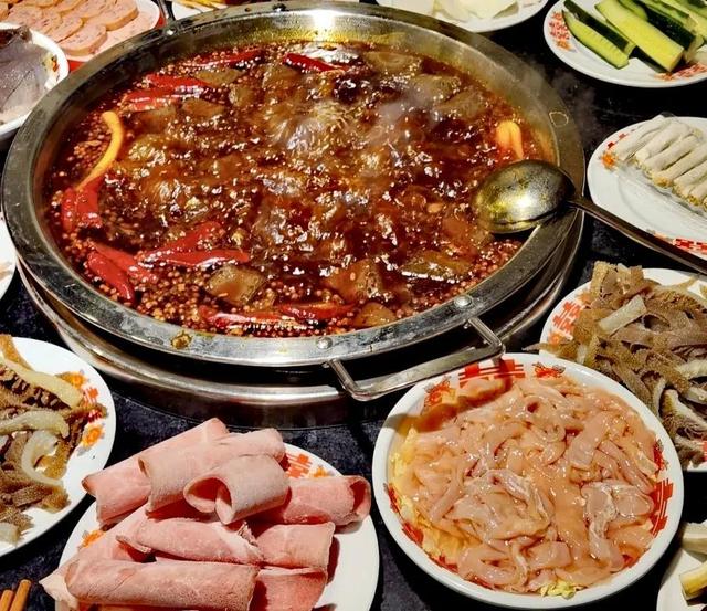 重庆火锅排名前十强，重庆火锅排名前十强哪几家（重庆本地人爱吃的火锅推荐——江北篇）
