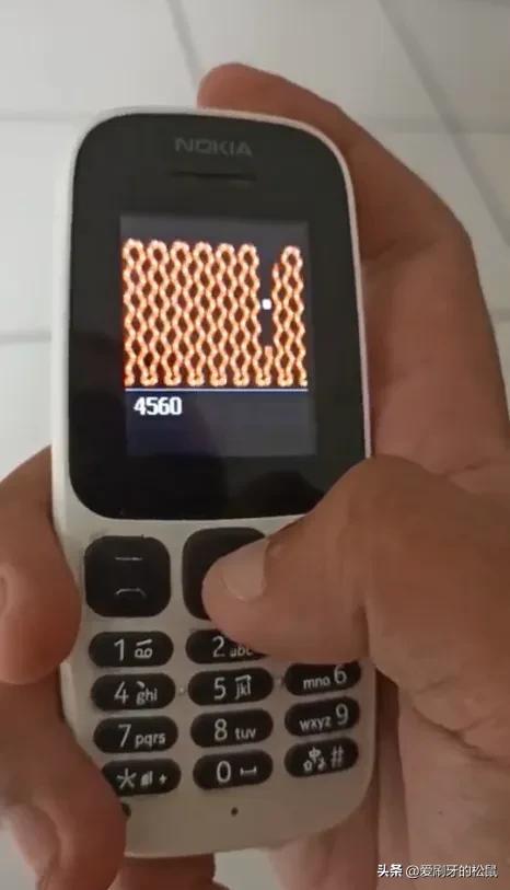 对女生没兴趣是怎么回事，对女生不感兴趣是怎么回事（朋友们我现在对女人没兴趣了怎么办）