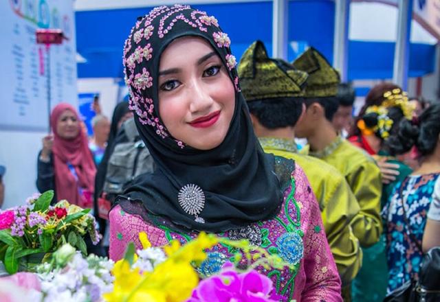 关于斯里巴加湾市介绍，马来西亚斯里巴加湾市（带你看看真实的文莱）