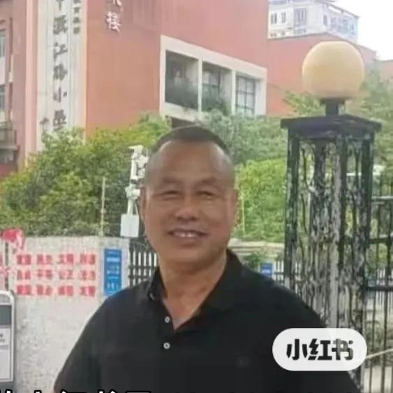 淡淡的伤感短文，《淡淡的忧伤》（淡淡的忧伤）