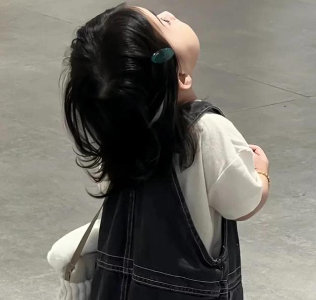 你要乐观的哈哈大笑，微信头像，你要乐观的哈哈大笑，别人才会欣赏你.（可爱头像丨乐观积极）