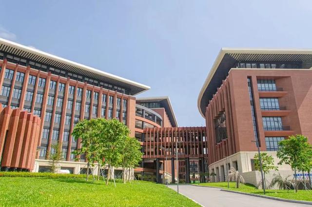 北京电影学院是985还是211，北京电影学院是双一流大学吗（华南理工退出省内前三）