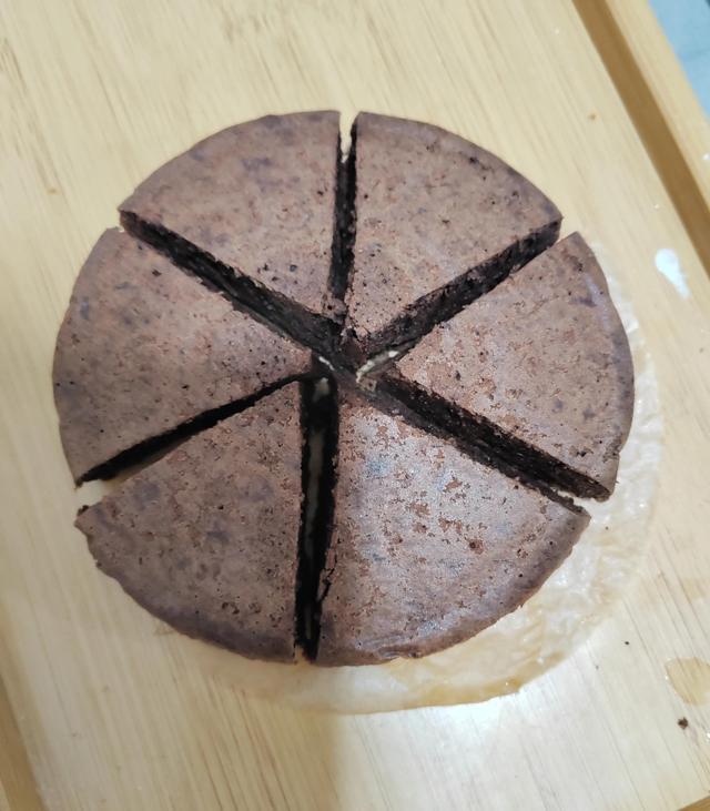 马芬蛋糕和戚风的区别，马芬蛋糕和海绵蛋糕的区别（烘焙的基本知识和类别）