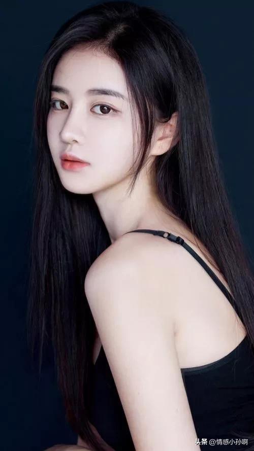 超好看少女壁纸，美图分享<38张>