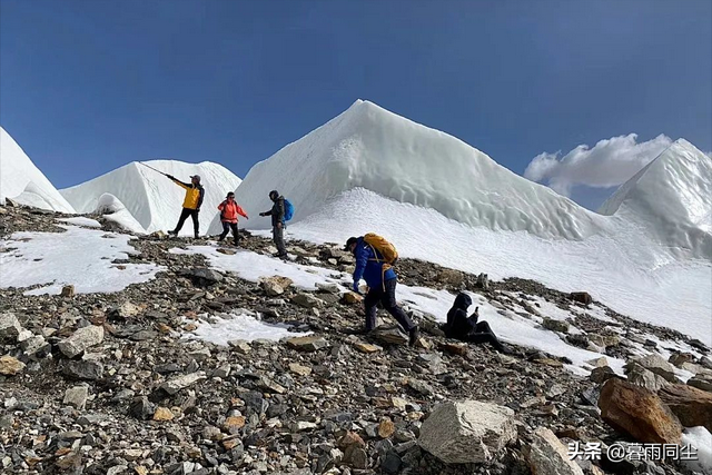 怎么锻炼肺活量，怎么锻炼肺活量和耐力（如何增强高原登山、长距离徒步时的摄氧量）