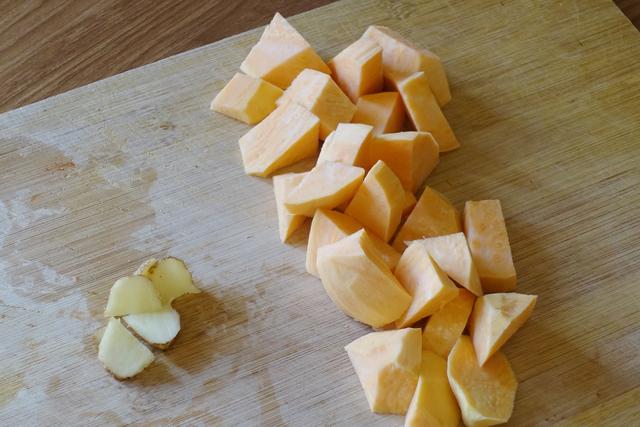 地瓜煮多久能熟，切开的红薯蒸多久能熟（建议煮这道“生姜汤”）