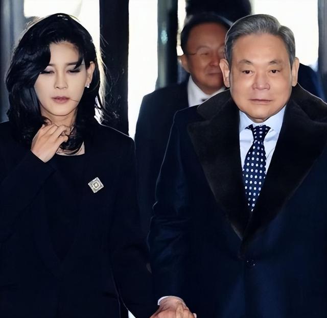 三星集团长公主，三星集团董事长家族（三星52岁长公主）