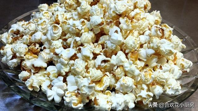 怎么做爆米花好吃又脆又香，追剧休闲小零食爆米花