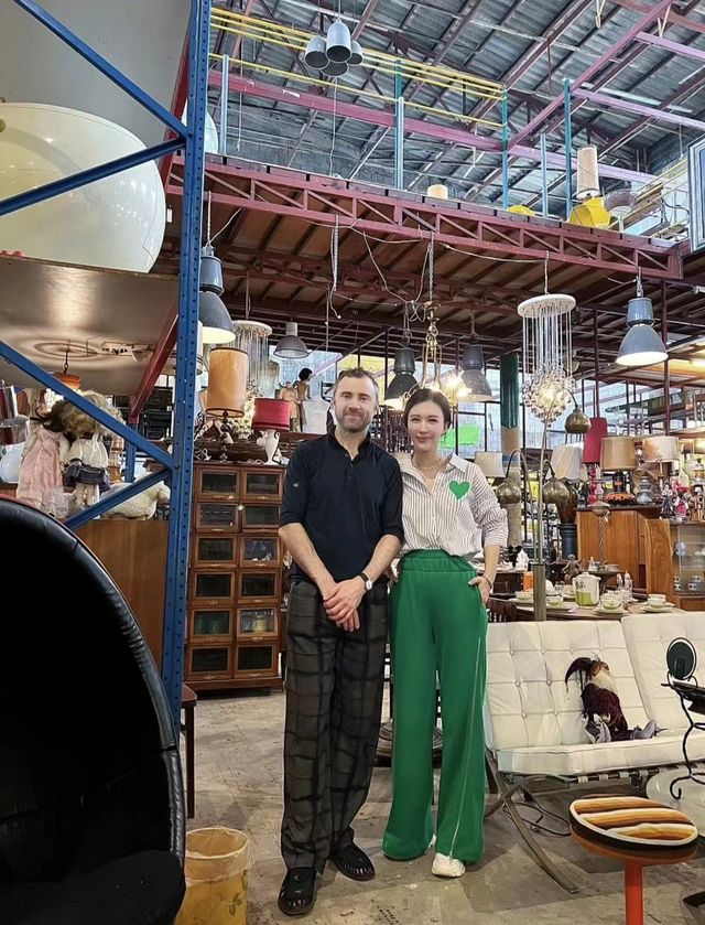 王石的老婆田朴珺身材有多好，蜂腰翘臀太吸睛