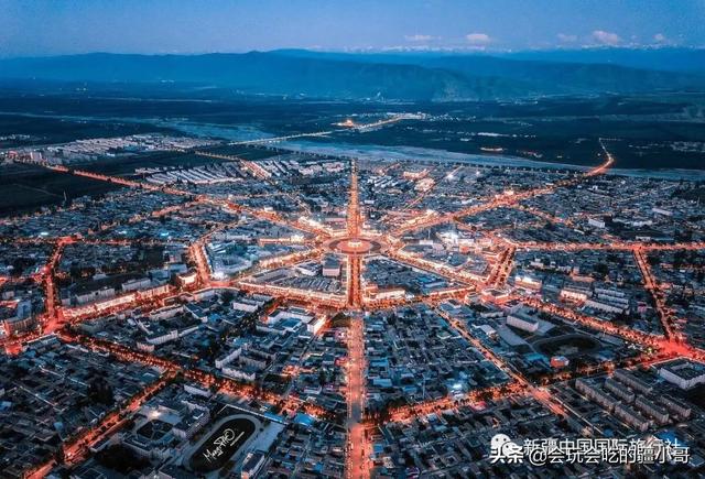 新疆旅游攻略必玩的景点有哪些，新疆旅游攻略必玩的景点有哪些地方（盘点新疆此生必去的50处风景）