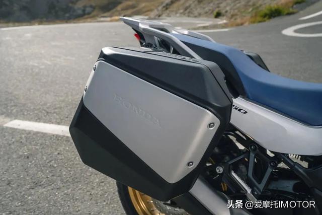 可以旅游的复古机车，Transalp正式亮相日本