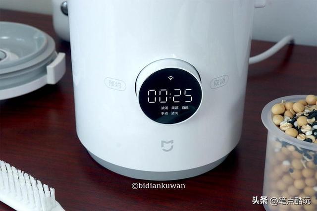 小米破壁机怎么使用，小米破壁机怎么使用教程（米家智能小破壁料理机体验）