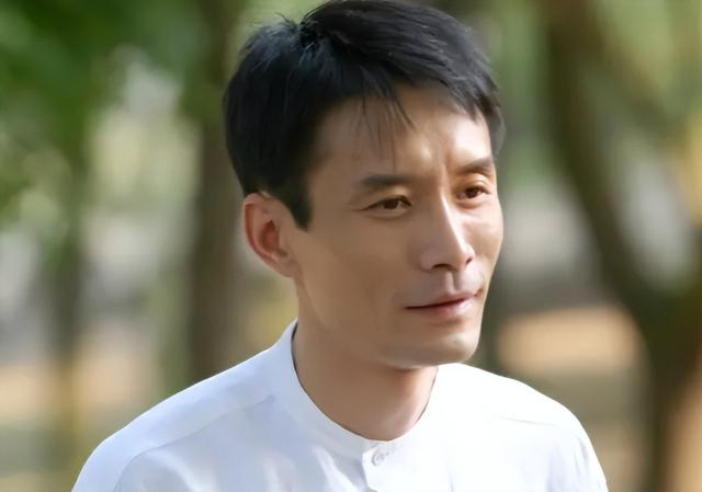 梦想越走越近的演员，梦想越走越近的演员表（其貌不扬却能娶到江珊）