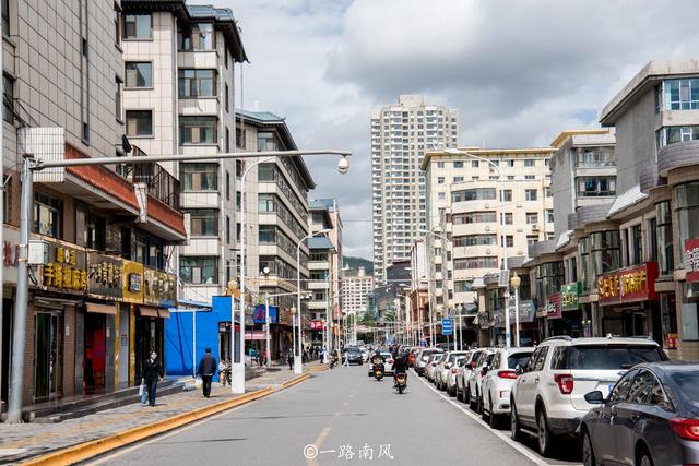 西宁海拔多少米高，西宁的海拔高度大致是多少（青海省唯一的避暑夏都）