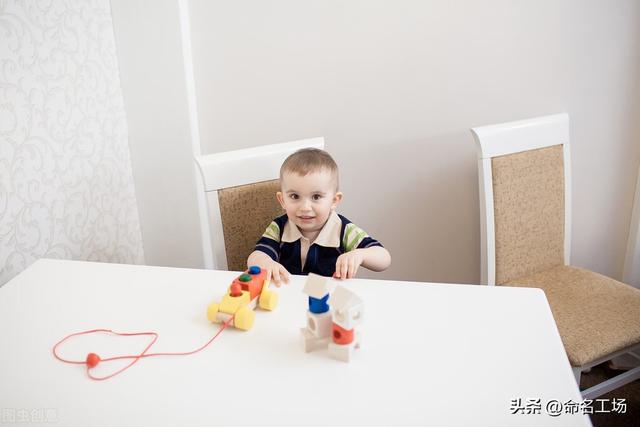 2022年的最新流行网名，2022好听的昵称大全（2022虎年男孩：清风穆然）