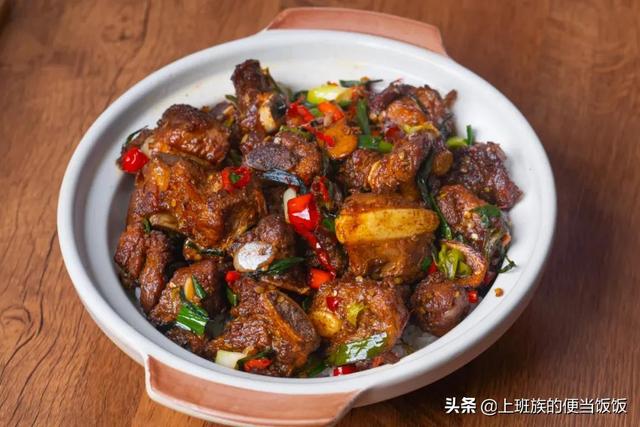 排骨怎么做才好吃，整块大排骨怎么做才好吃（排骨最香的做法）