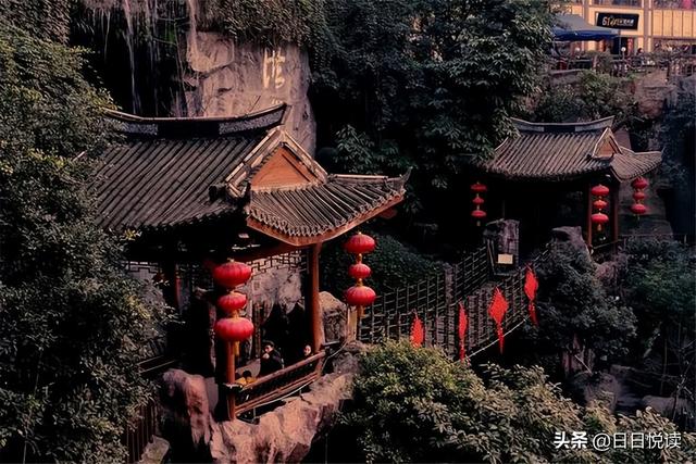 洪崖洞简介，洪崖洞夜景描写（为啥还吸引了众多游客）