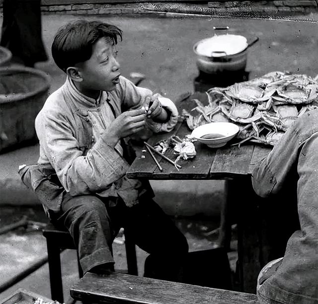 火锅是谁发明的，火锅是什么时候发明的（百科 ， 古人吃火锅吗）