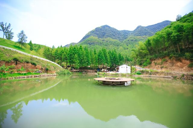 附近卫生间离我最近的地方，附近厕所公共卫生间在哪里（带你走进长三角露营天堂安吉）