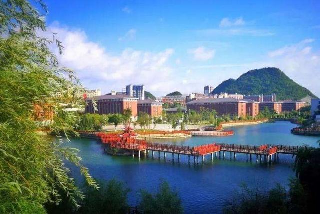 贵州财经大学什么档次，2021贵州财经大学排名（一所省属重点财经大学）