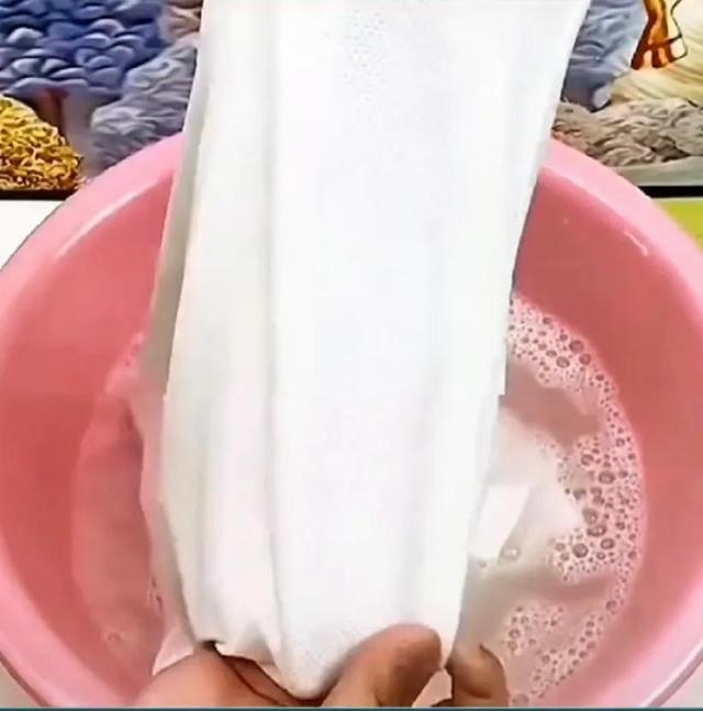 小苏打去霉点最有效的方法，小苏打怎么去霉斑（活了30年才知道的除霉小技巧）