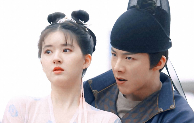 肖战和赵露思演的电视剧叫什么，肖战和赵露思新剧（《偷偷藏不住》被传筹拍）