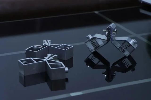 角码是什么，角码是什么材质（系统门窗——销钉注胶工艺）