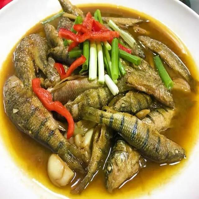 石斑魚魚籽能吃嗎,鯉魚籽的功效與禁忌(農村小溪裡有一種魚)