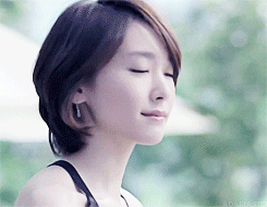 女生暗恋你的表现，女生暗恋你的6个暗示（出现一个就可以升级关系了）