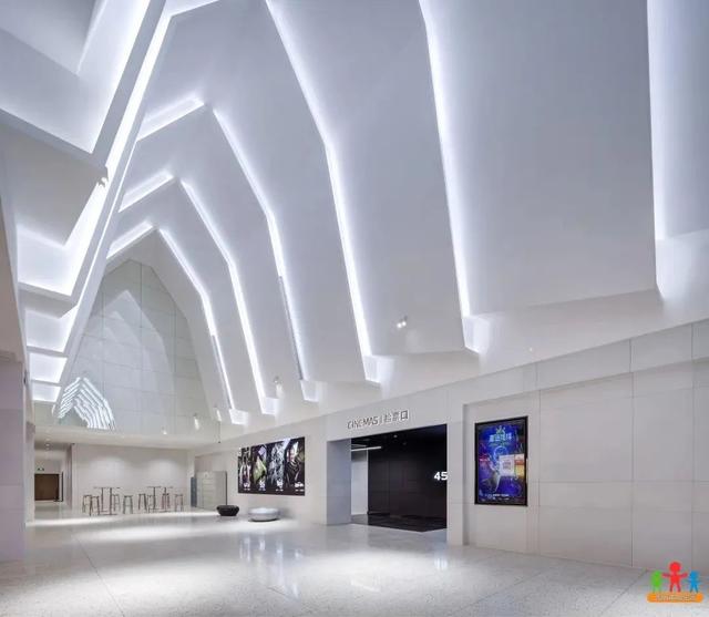 怎么查看附近电影院，怎么查看附近电影院的排影（光明君请你看《阿凡达·水之道》）