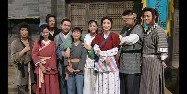 豆瓣评分9分以上的5部经典剧，《潜伏》上榜，有两部重播了3000遍
