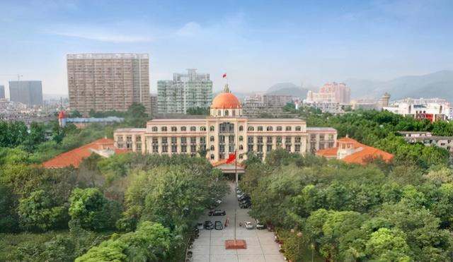 广东舞狮过年，都是“硬核”年俗