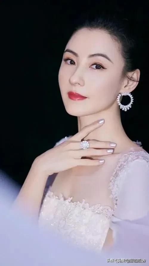 陈小春对张柏芝是真爱吗，美到极致的香港3大美女明星